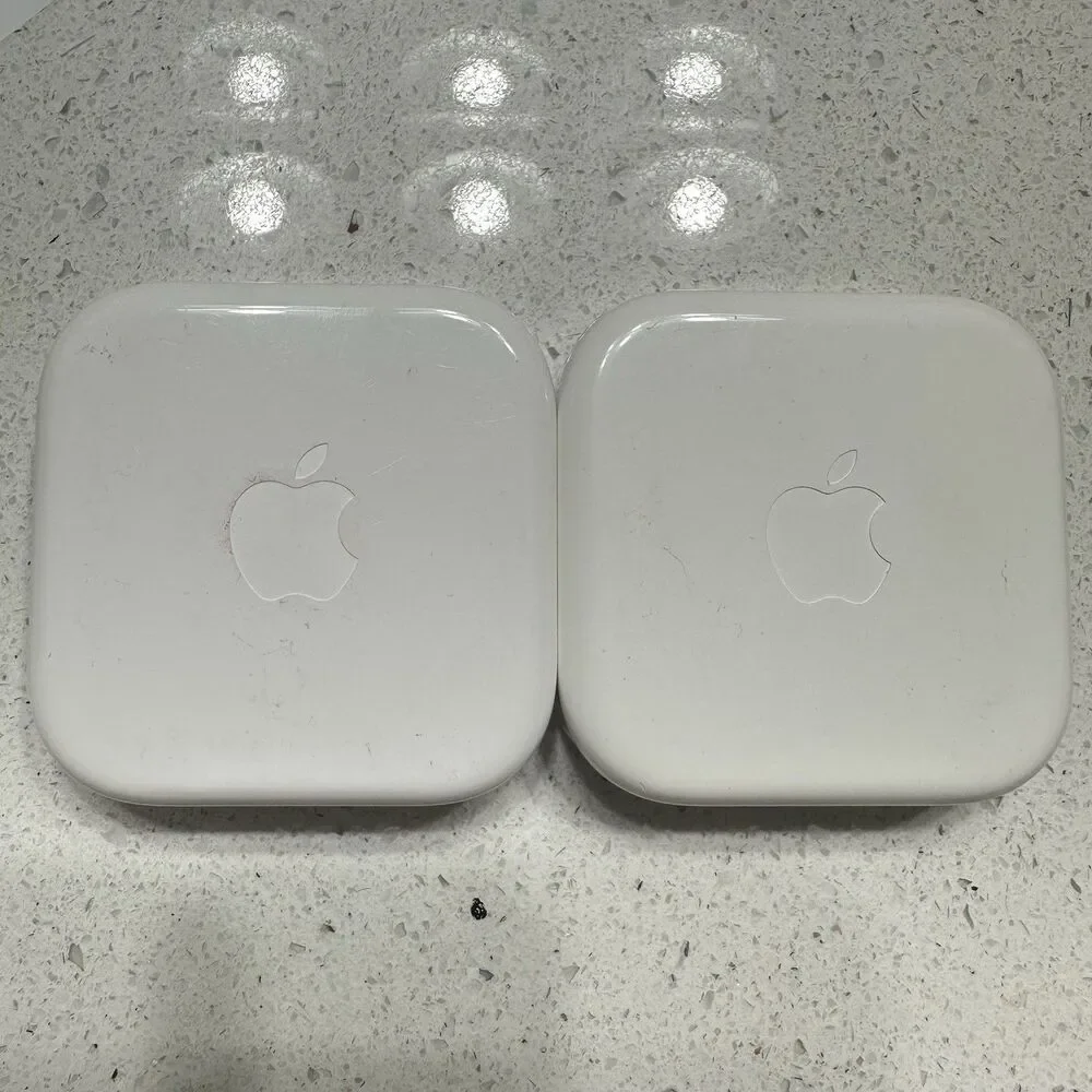 Genuine OEM Apple iPhone 3.5mm Jack Wired Earpods Earphones Earbuds Lot of 2